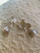 Load image into Gallery viewer, Luna di Positano Duo Earrings with Baroque Pearls