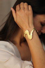 Load image into Gallery viewer, Uncanny Bangle
